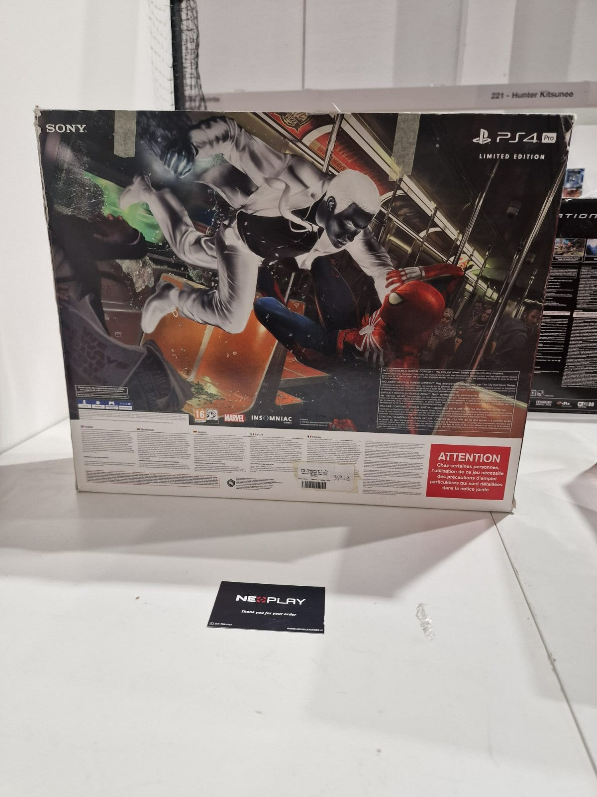 Sony PlayStation 4 Pro 1TB Spider-Man Limited Edition Console Pal Completa