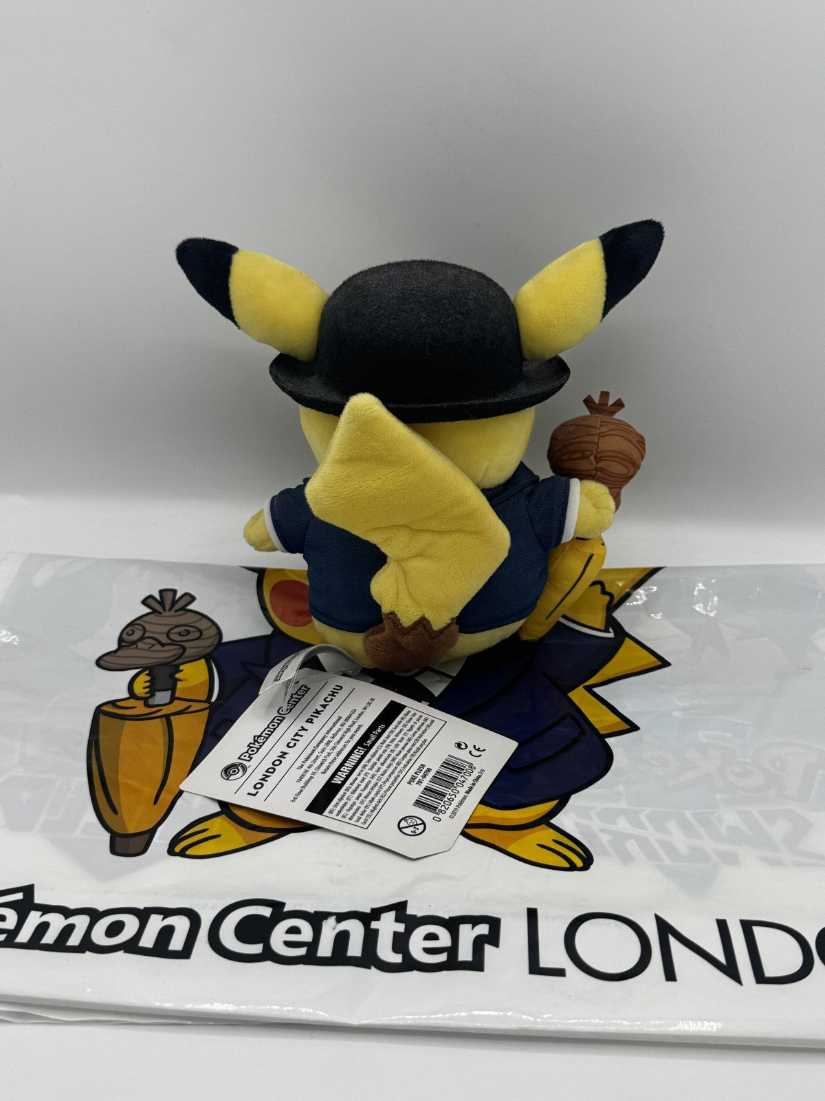 Pikachu Peluche Pokemon Center Exlusive UK - New - Nuovo con etichetta
