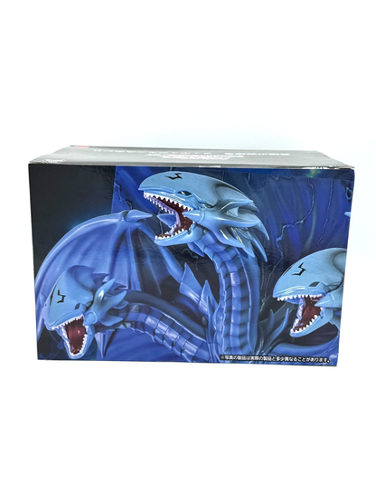 Yu-Gi-Oh Blue-Eyes Ultimate Dragon Figure Key Stand Taito 17 cm