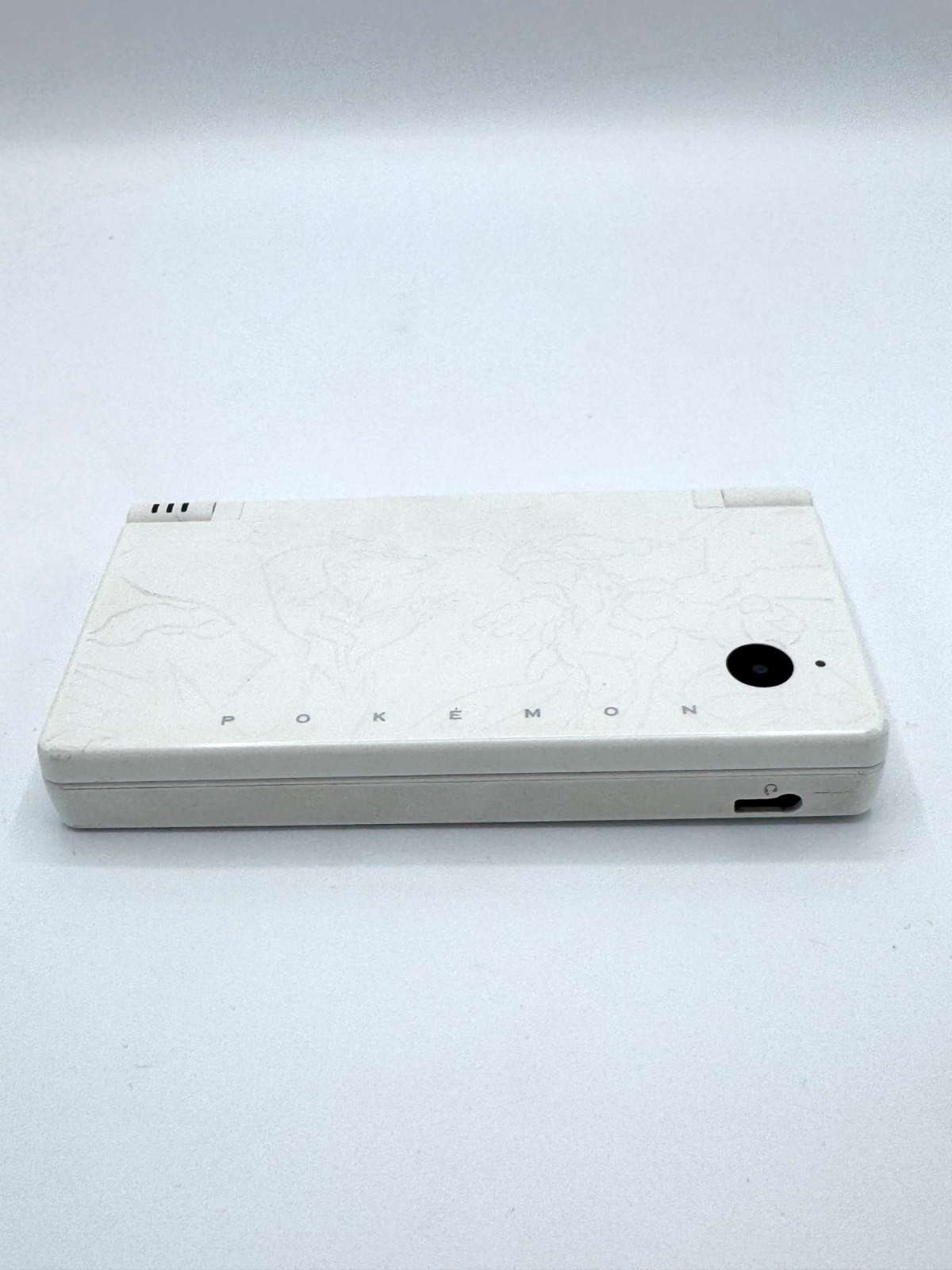 Nintendo DSi Pokémon Reshiram Zekrom Limited Edition Bianca + Caricabatterie